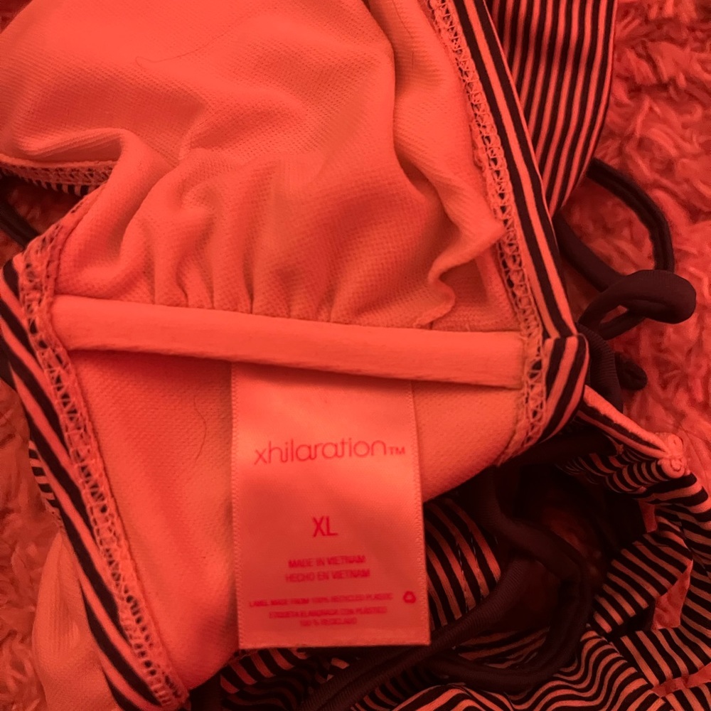 Listed a size L of this top!